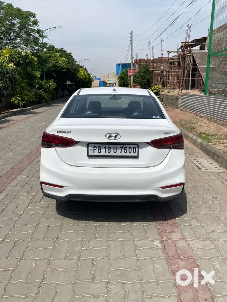 Hyundai Verna 2018 Diesel 98000 Km Driven