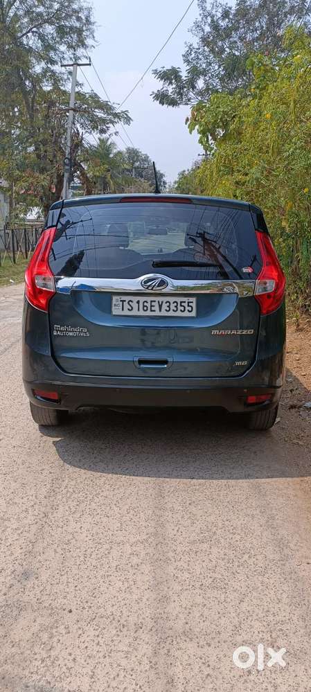 Mahindra Marazzo M8, 2018, Diesel
