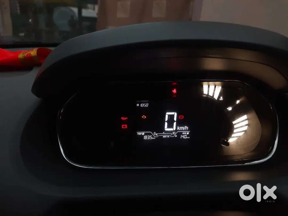 Tata Tiago 1.2 Revotron 2025