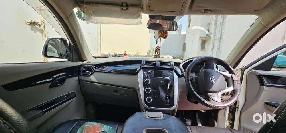 Mahindra Kuv100 Nxt 2016 Petrol 82000 Km Driven