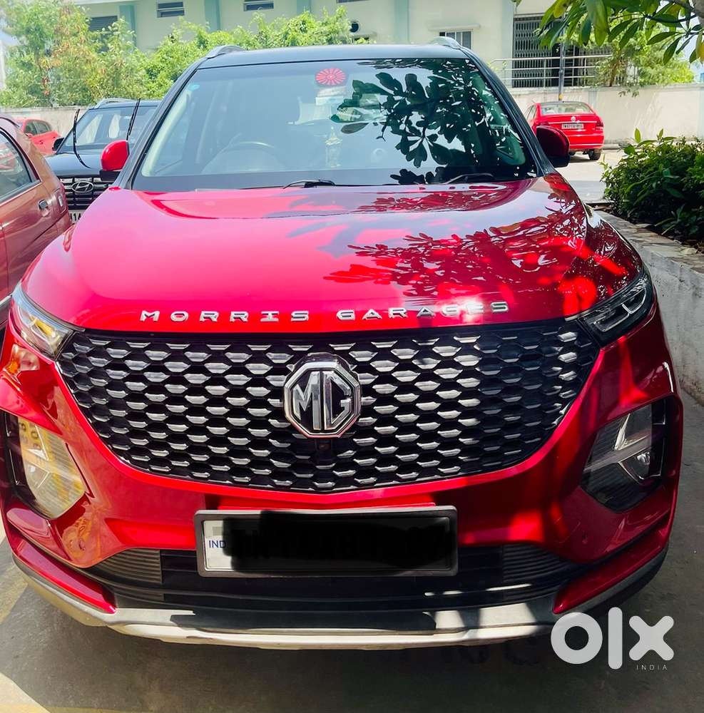 Mg Hector Plus 2022, 1.5 Cvt Sharp Top Variant