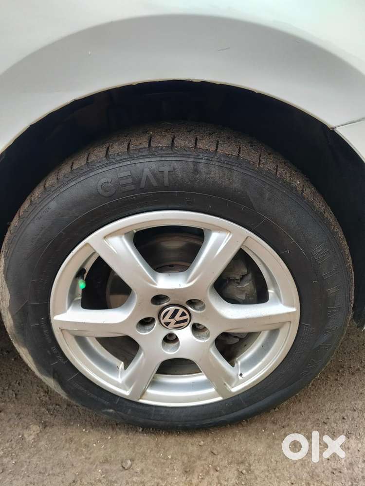 Volkswagen Vento Celeste 1.6 Highline, 2013, Diesel