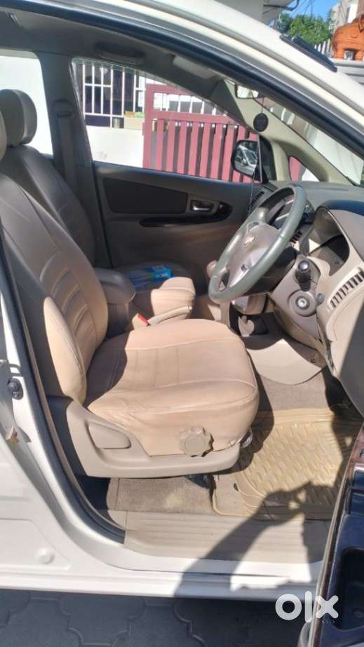 Toyota Innova 2.5 V 7 Str, 2014, Diesel