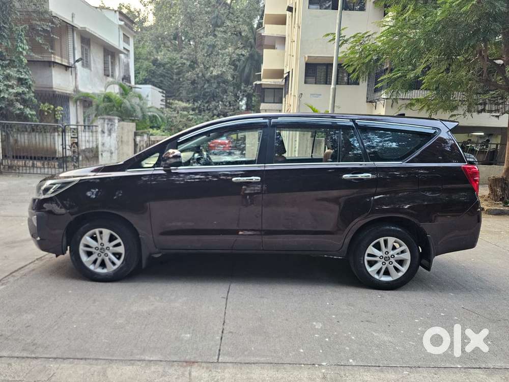 Toyota Innova Crysta