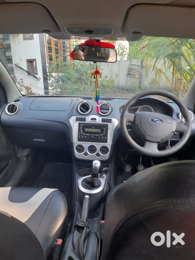 Ford Figo 2012-2015 Petrol Titanium, 2014, Petrol