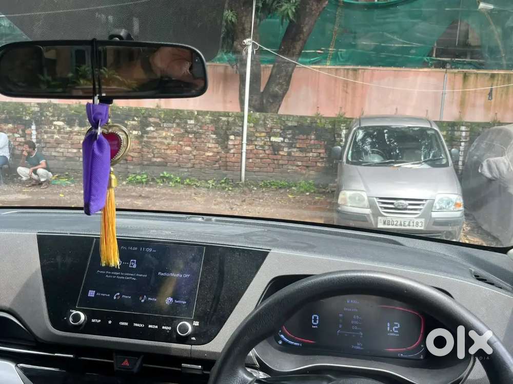 Kia Carens 2022 Petrol Manual Luxury
