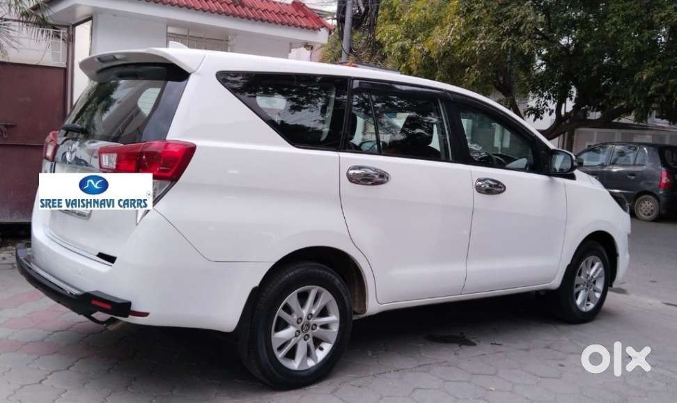 Toyota Innova Crysta 2.4 G Mt 8s, 2016, Diesel