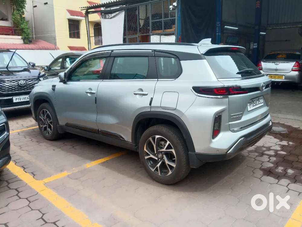 Toyota Urban Cruiser Hyryder 2026 Drive