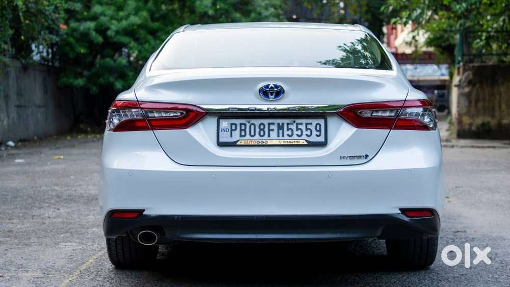 Toyota Camry Hybrid, 2024, Petrol