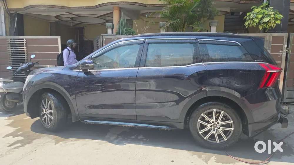 Mahindra Xuv700 Ax7 2023