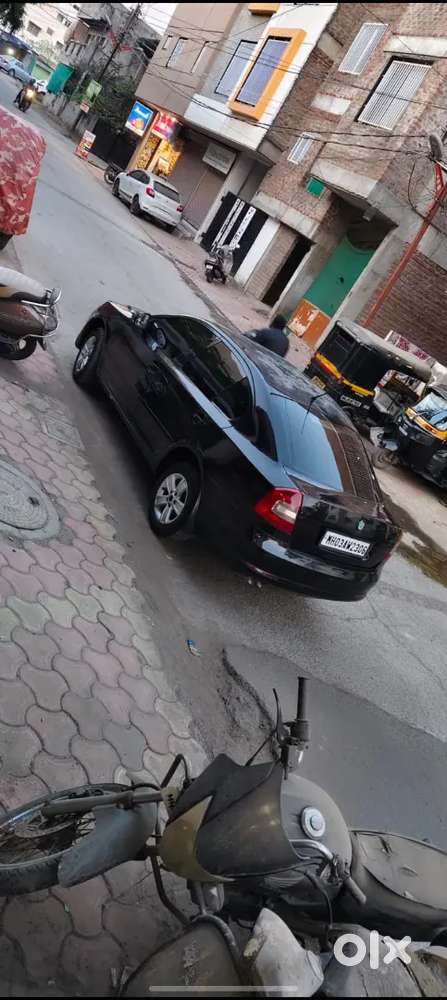 Rr Khatam Hae 5 Tyre Button .. Chillar Kaam Haee