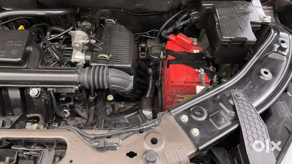 Nissan Magnite 1.0 Xv Premium, 2024, Petrol
