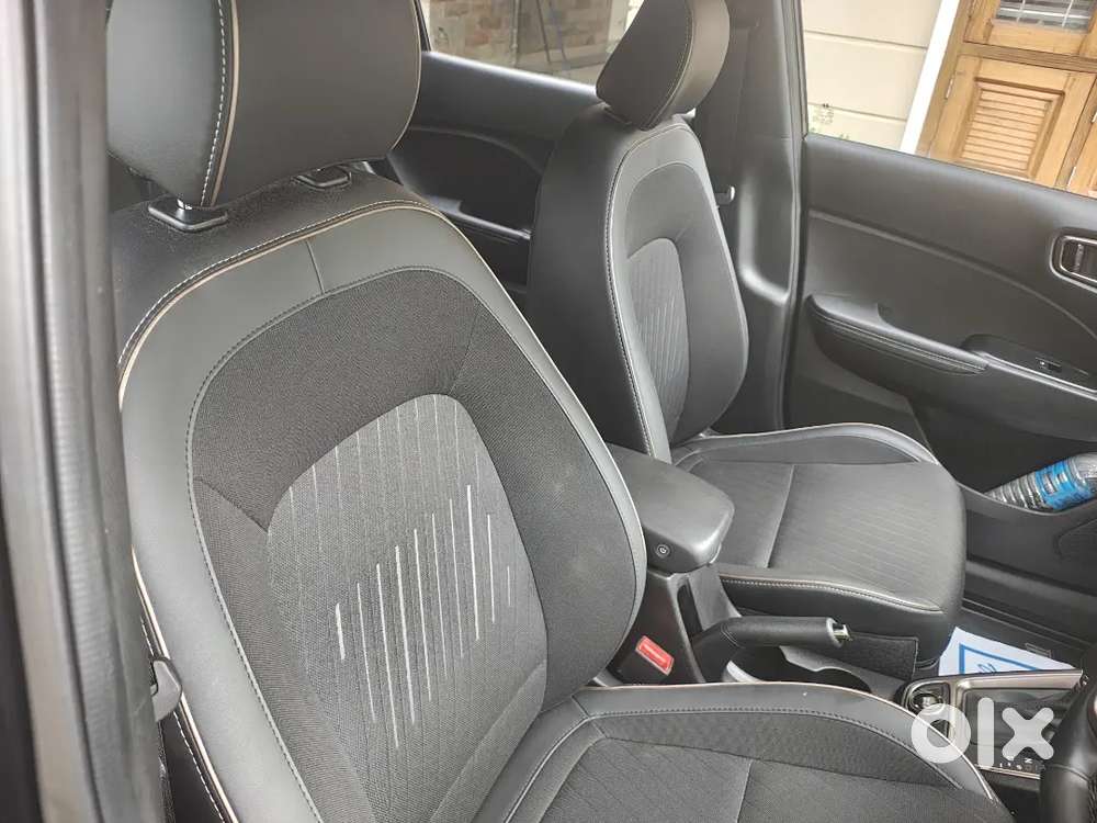 Hyundai Venue Knight 2024