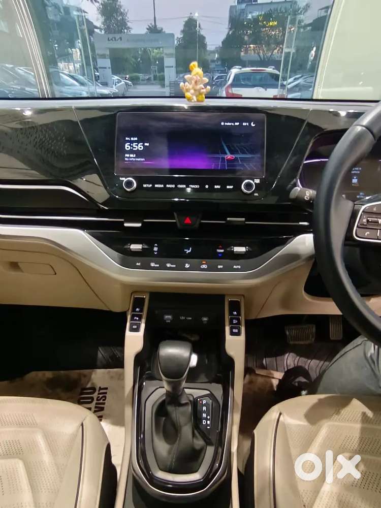 Kia Carens 2022 Petrol 22000 Km Driven
