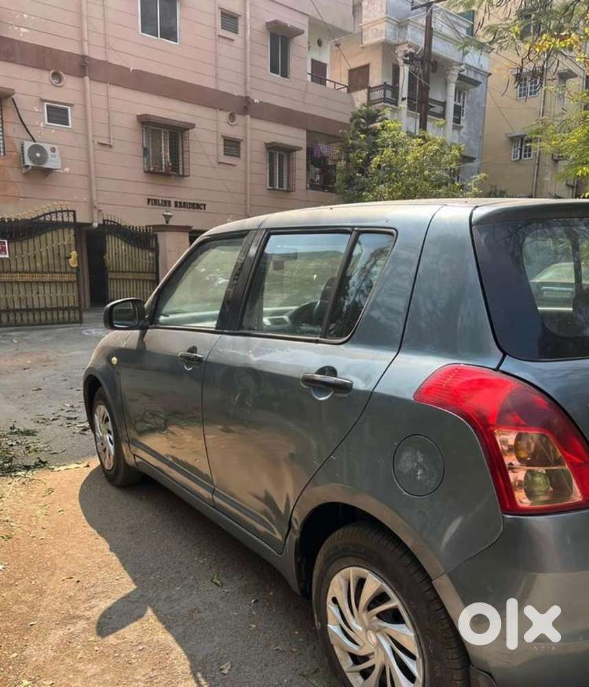 Maruti Suzuki Swift Petrol 2010 Model