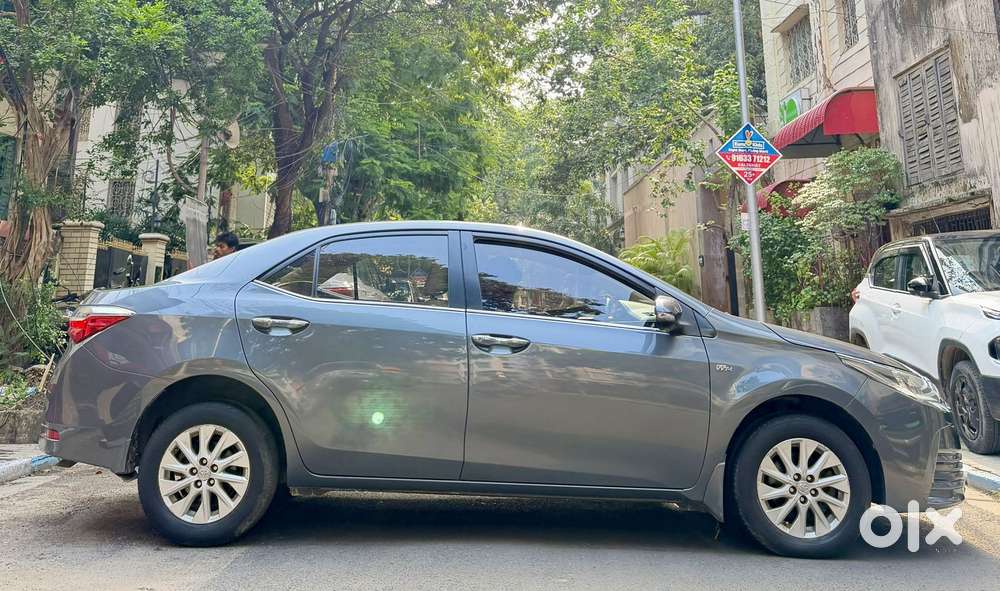 Toyota Corolla Altis 1.8 Gl, 2017, Petrol