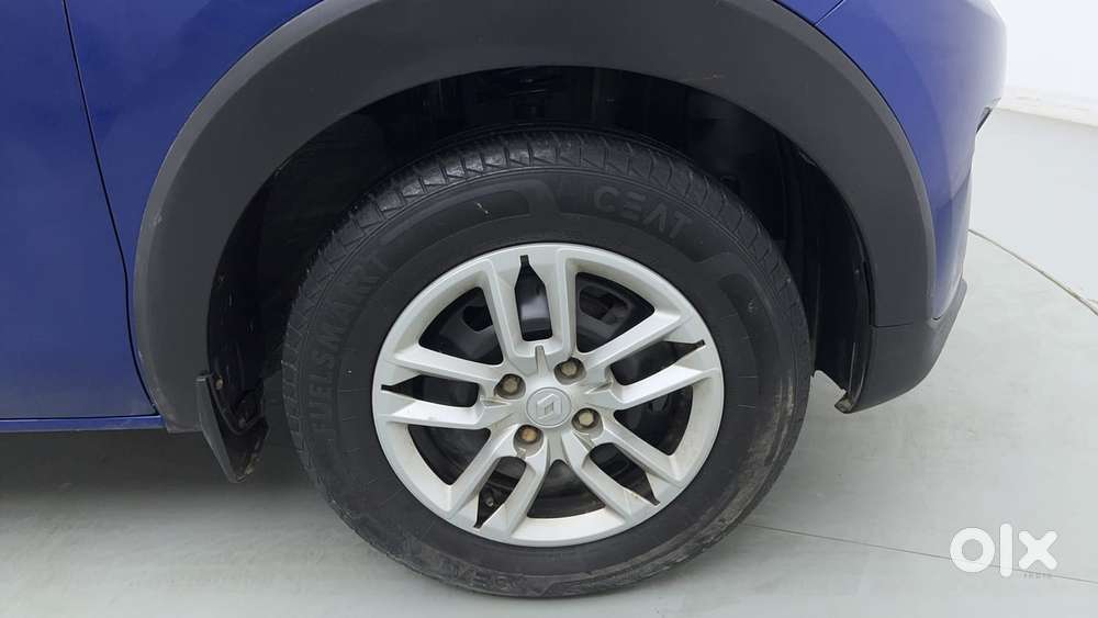 Renault Triber Rxt, 2022, Petrol