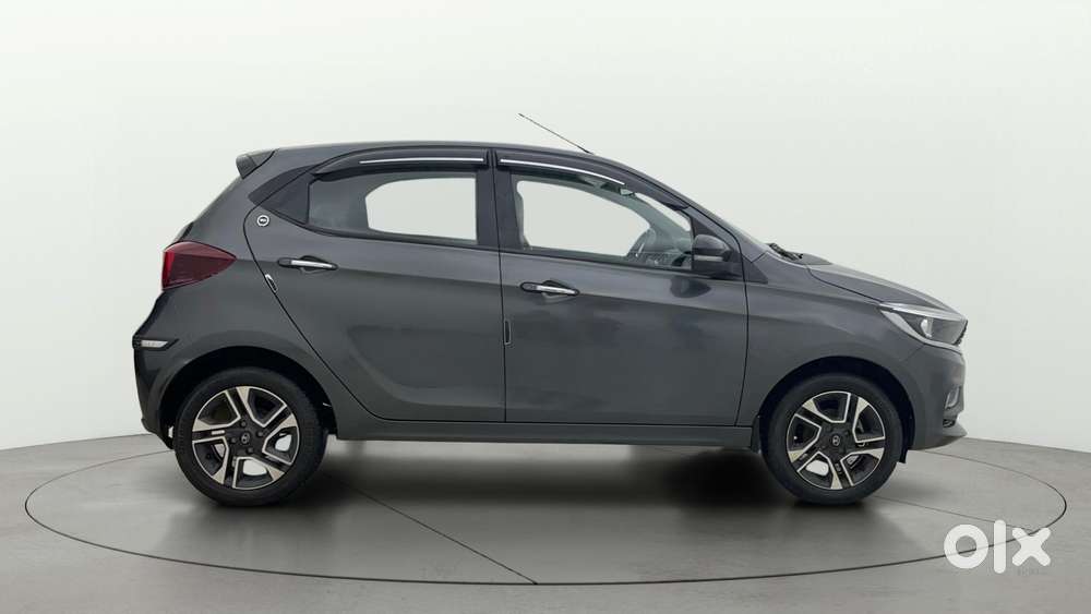 Tata Tiago XZA Plus, 2023, Petrol