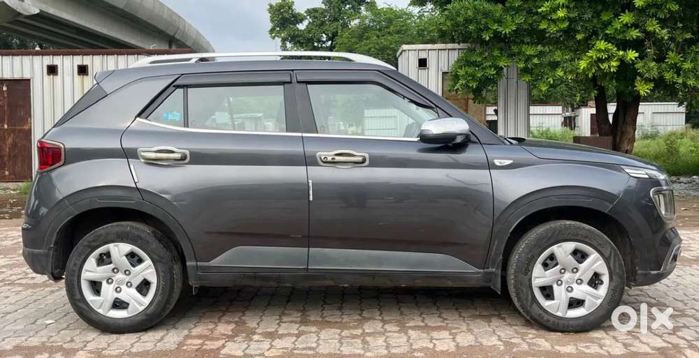 Hyundai Venue S 1.2 Petrol, 2020, Petrol