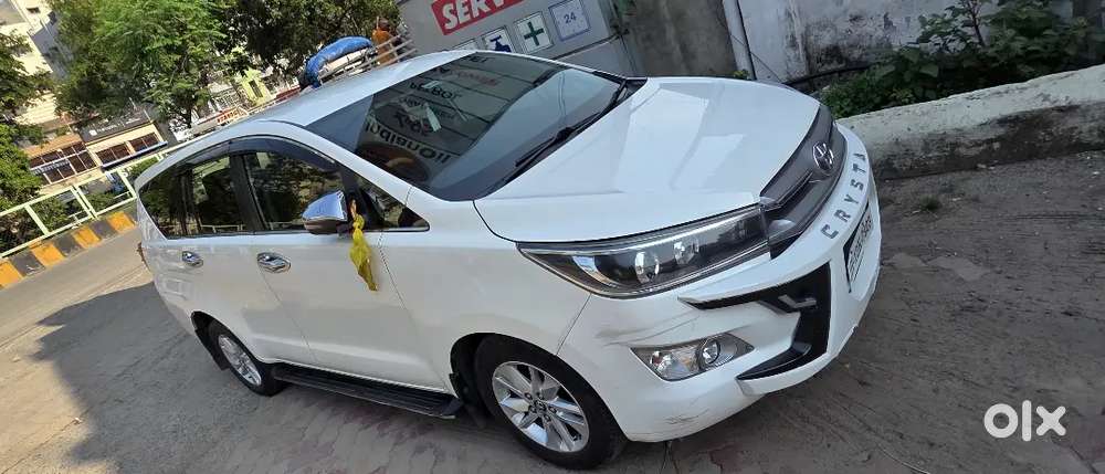 New Toyota Innova Crysta 2.4v Model 2019