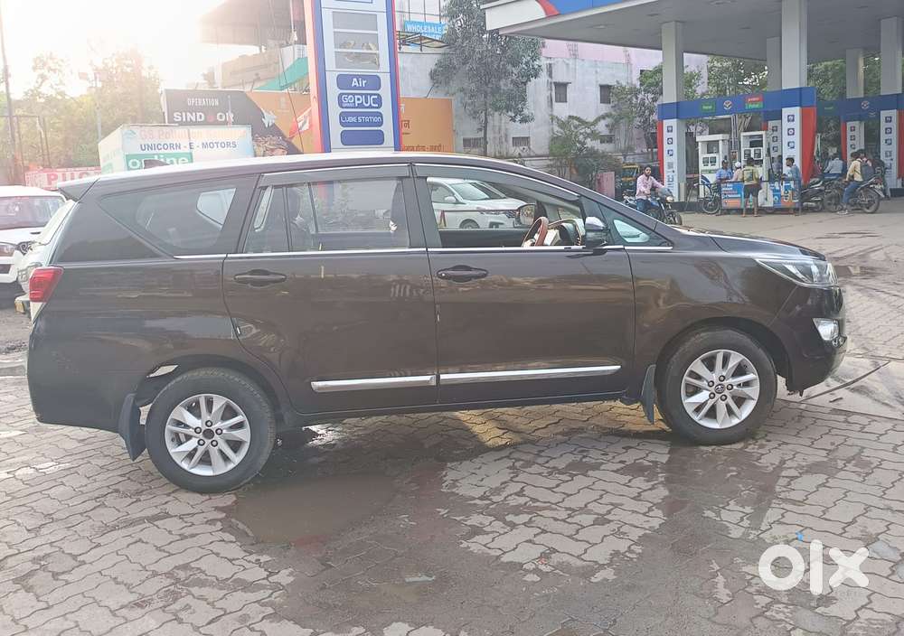 Toyota Innova Crysta 2.4 G Mt 7 Str, 2018, Diesel