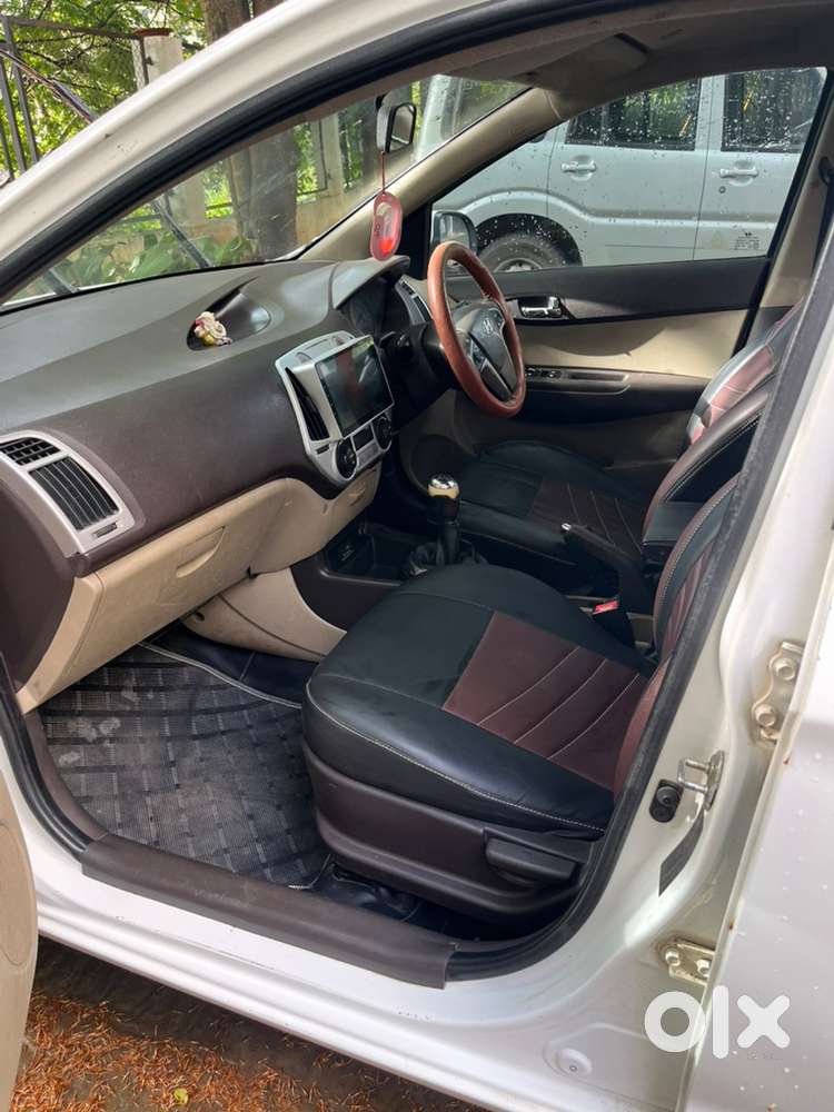 Hyundai I20 Sportz 2011