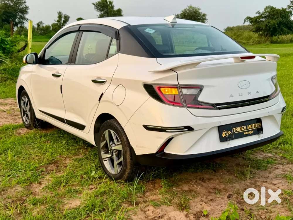 Hyundai Aura 1.2 Sx Cng, 2024, Cng & Hybrids