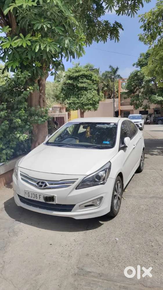 Hyundai Fluidic Verna 2016 Diesel 155000 Km Driven.
