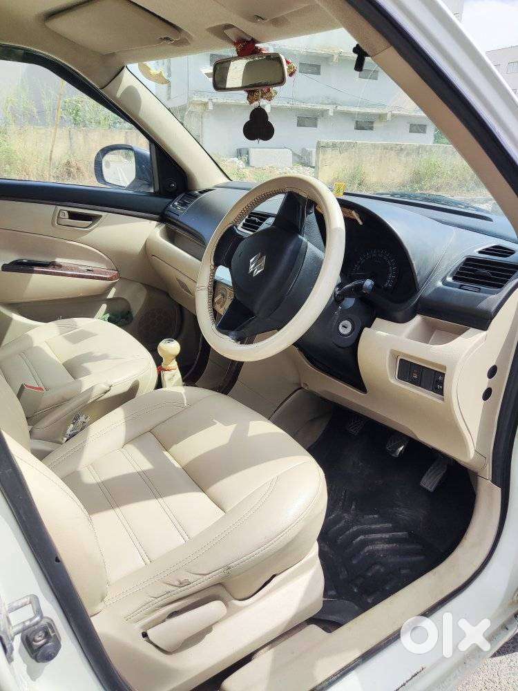 Maruti Suzuki Swift Dzire Lxi Option, 2016, Petrol