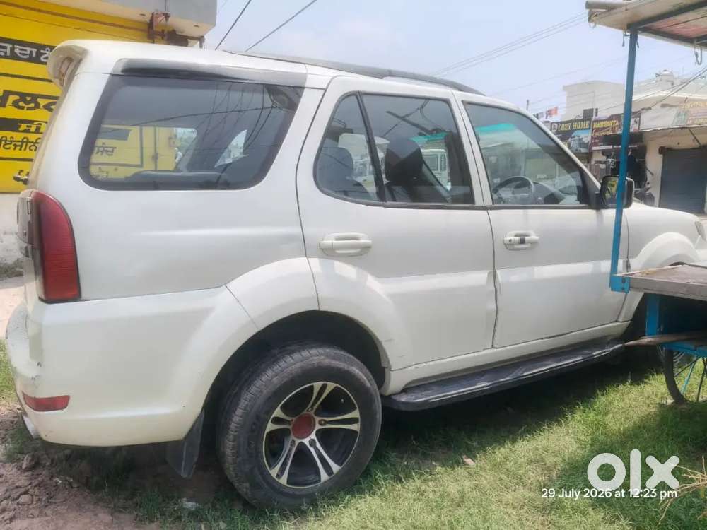 Tata Safari Storme 2013 Diesel Car