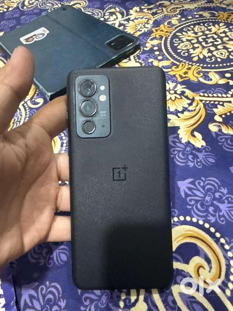 One plus 9rt 5G 8+128 GB - Mobile Phones in undefined, - 1843059643