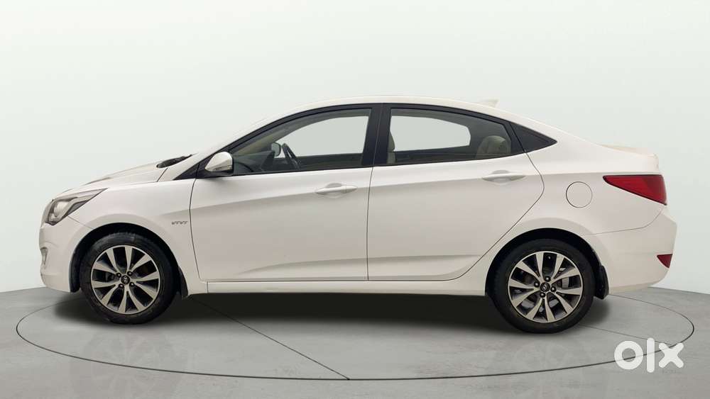 Hyundai Verna [2015-2018] Fluidic 4s 1.6 Vtvt Sx At, 2016, Petrol