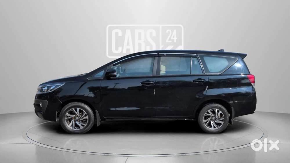 Toyota Innova Crysta 2.4 G Mt 8s, 2022, Diesel