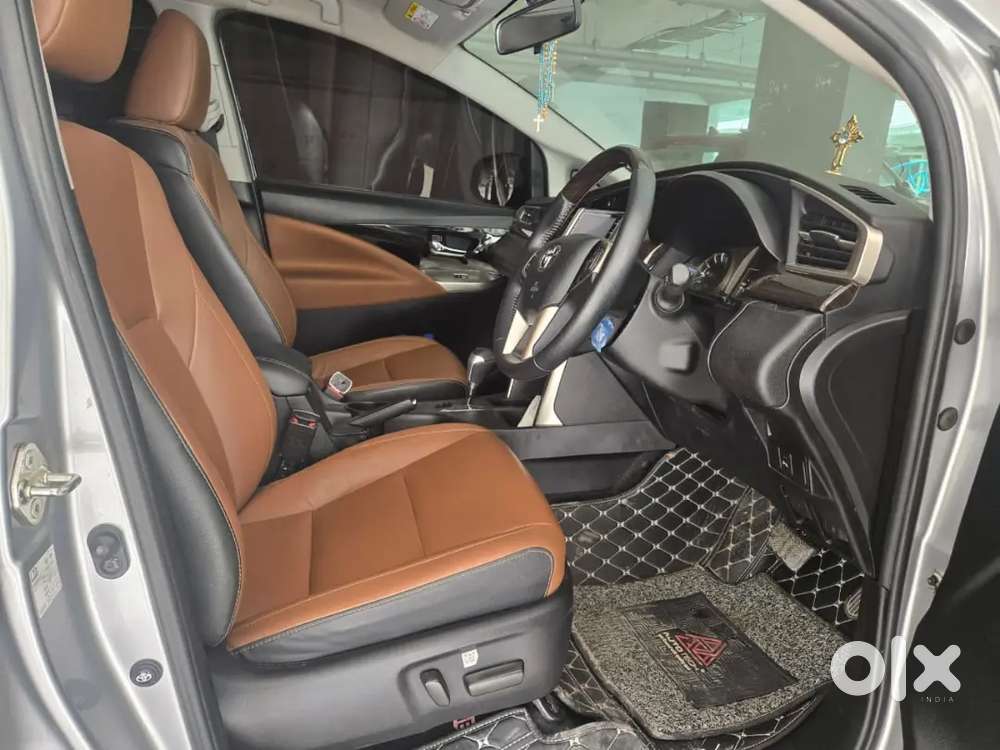 Selling Urgently Innova Crysta Petrol Automatic