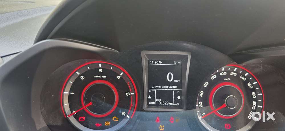 Mahindra Xuv300 W8 Option Dual Tone Diesel, 2019, Diesel