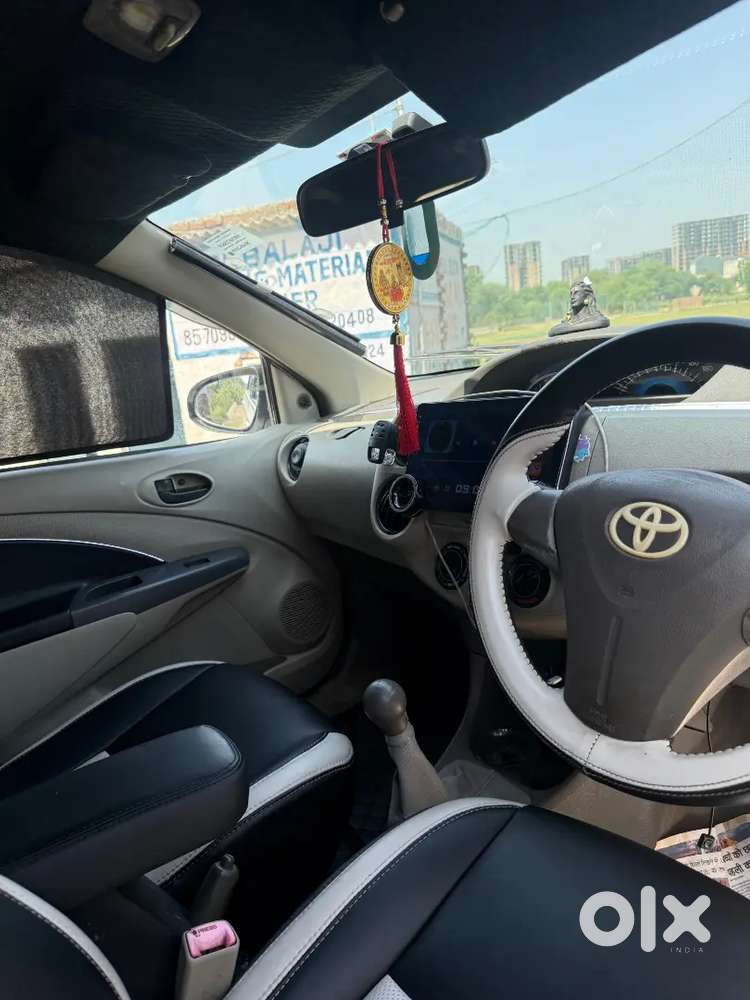 Toyota Etios Liva 2016