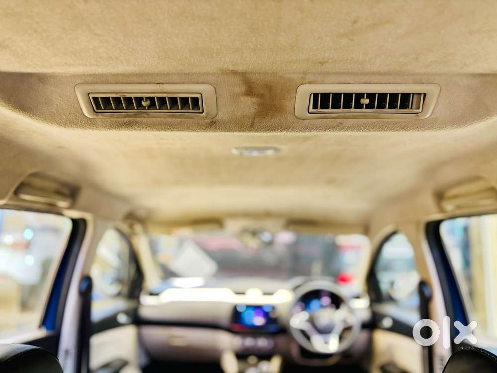 Renault Triber Rxz, 2022, Petrol