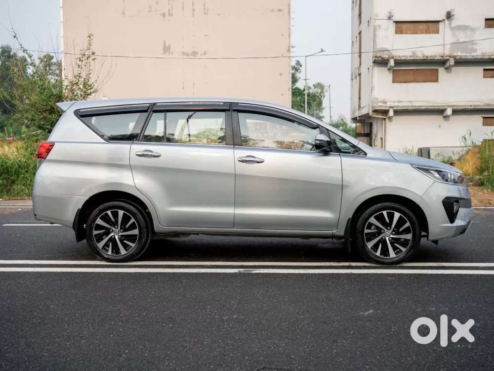 Toyota Innova Crysta [2020-ongoing] 2.7 Zx At 7 Str, 2022, Petrol