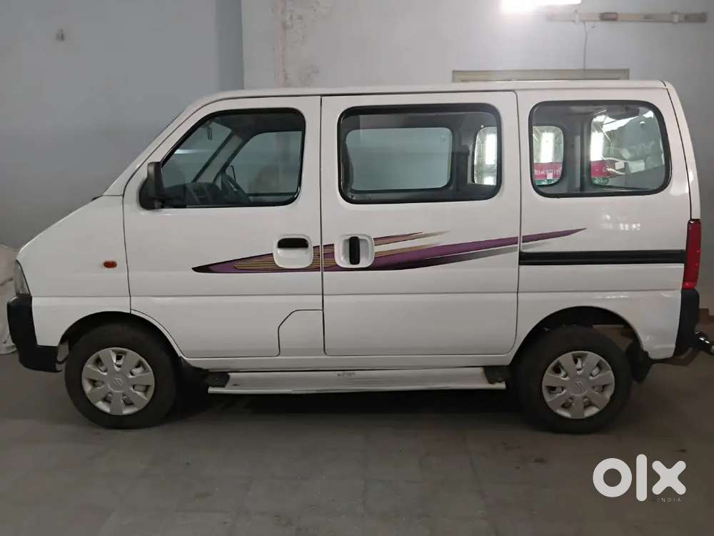 Maruti Suzuki Eeco Petrol Well Maintained