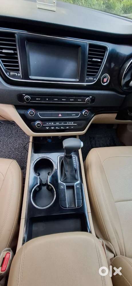 Kia Carnival Prestige, 2021, Diesel