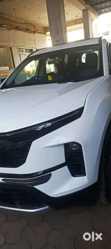 Showroom Condition Fresh Car