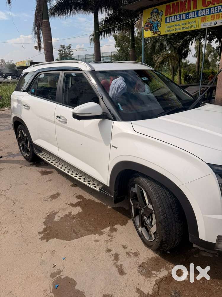 Hyundai Alcazar 2023 Diesel Well Maintained