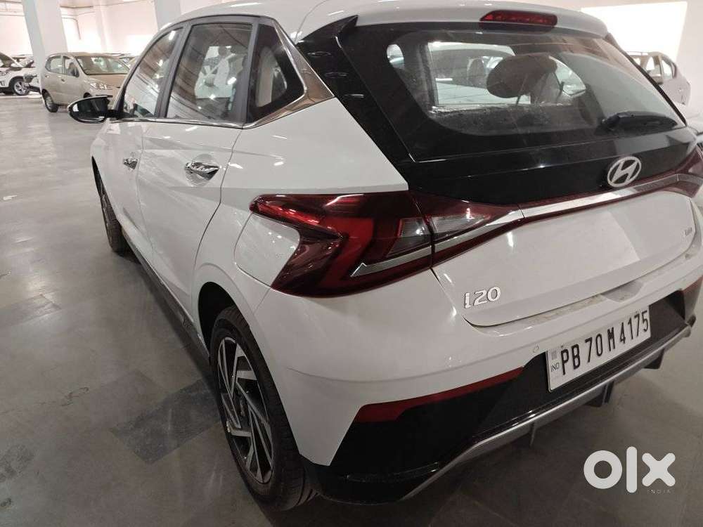 Hyundai New I20 1.2 Asta (o) Mt, 2024, Petrol