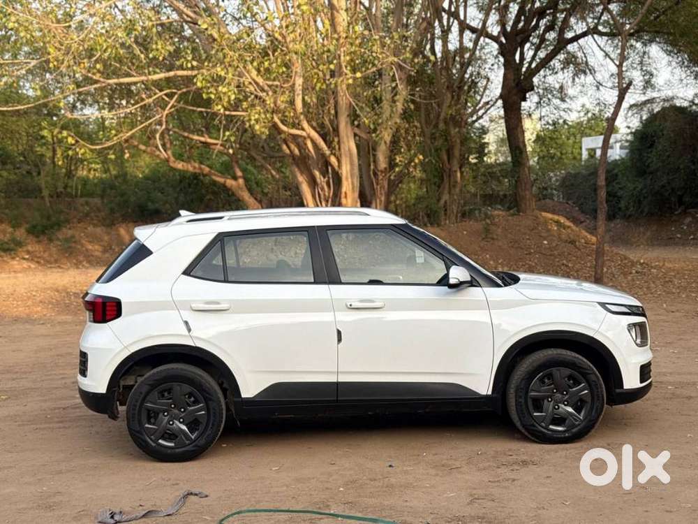 Hyundai Venue 1.5 S (o) Crdi, 2023, Diesel