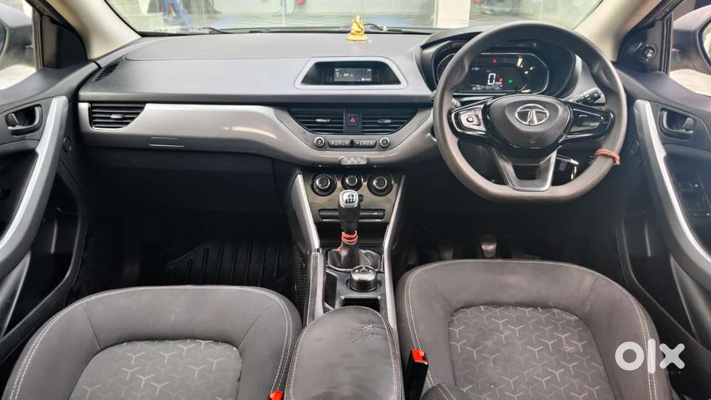 Tata Nexon 1.2 Revotron Xm (s), 2022, Cng & Hybrids