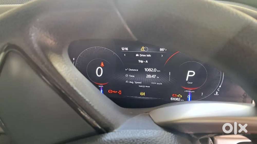 Mahindra Xuv700 2.2 Ax3 Diesel Automatic 5seater