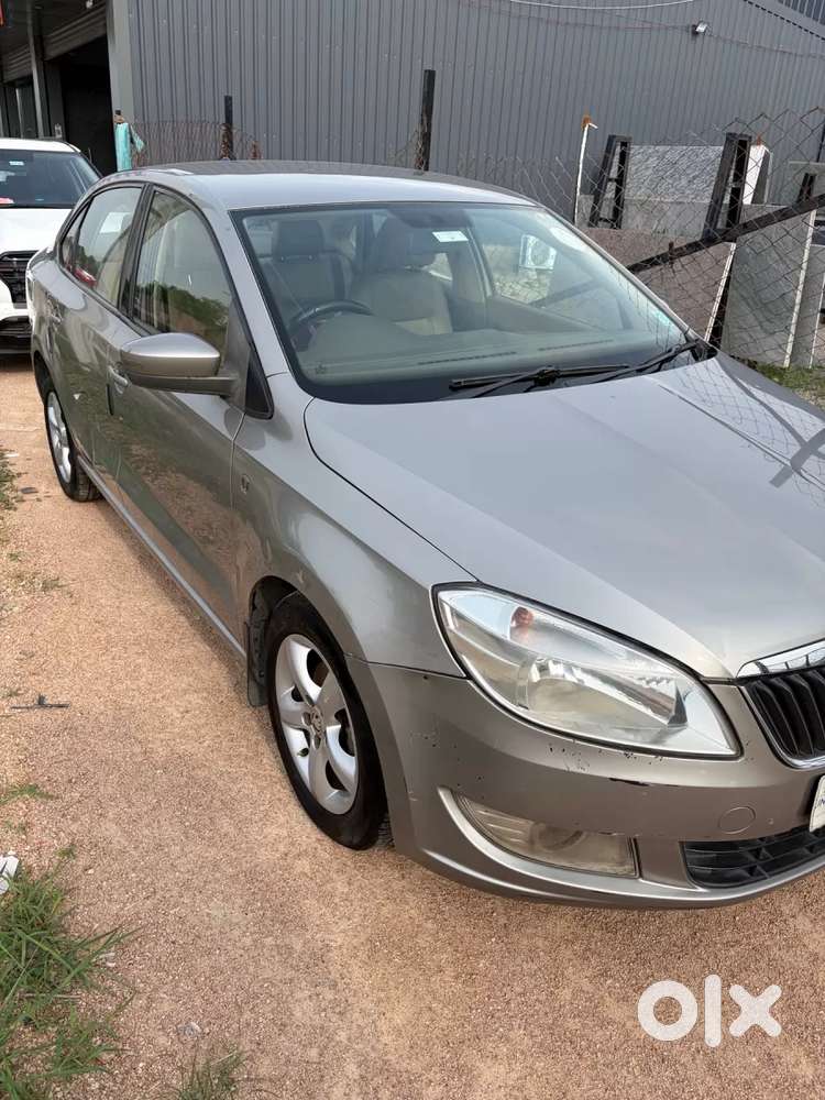 Skoda Rapid 1.5 Tdi At Ambition, 2014, Diesel