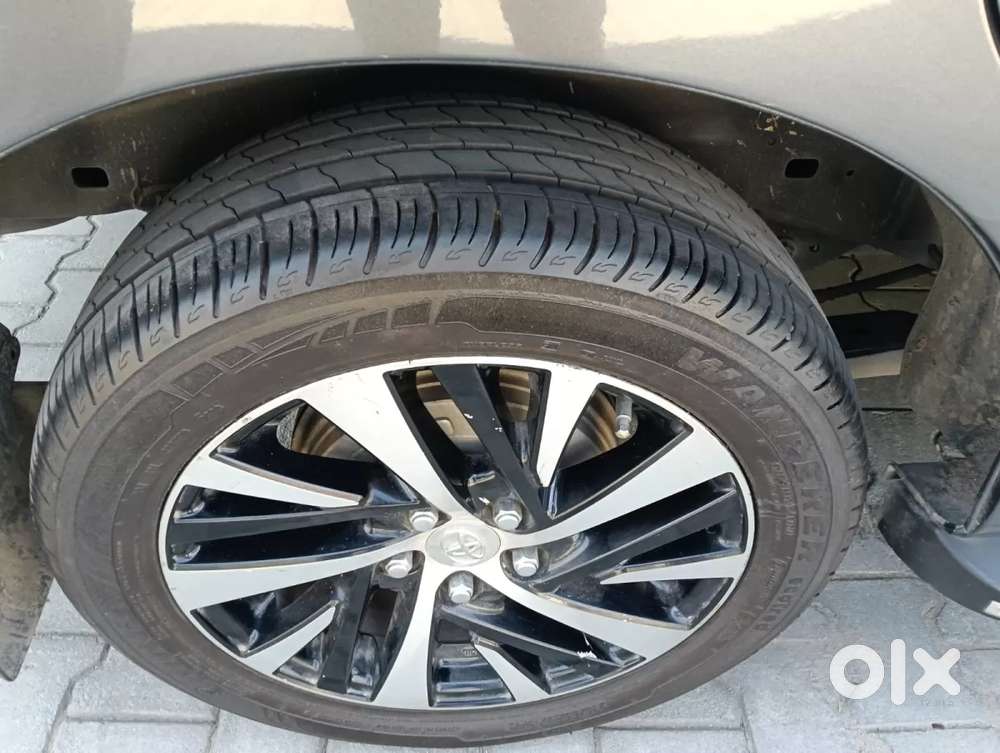 Toyota Innova Crysta 2.7 Zx At, 2021, Petrol