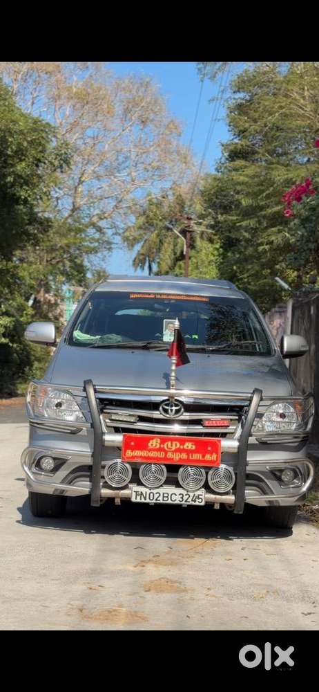 Toyota Innova 2015 Diesel Well Maintained