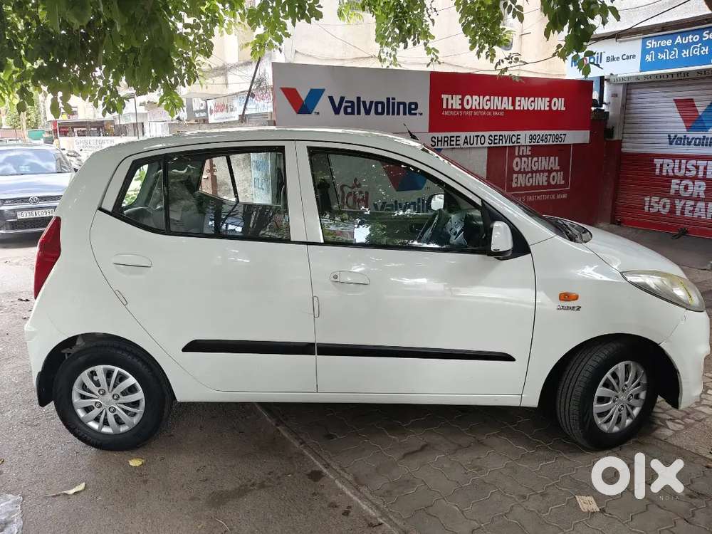 Hyundai I10 20015 Petrol 105000 Km Driven